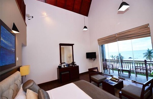 Pasikuda Hotel | Laya Waves