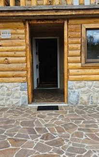 Donji Lapac Ski Chalet | Lazy bear