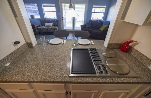 Granbury House | Lazy Days Lakefront Retreat Lake Granbury, full home, yard, dock-lift, parking