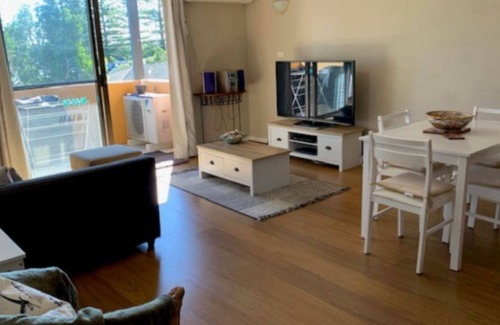 Hawks Nest Apartment | Lazy Dayz On Booner!