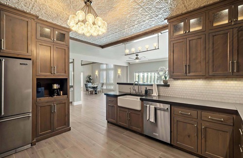 Boerne House | Lazy River Ranch | Lazy River Pool|Pickleball|Golf