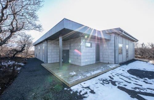Husafell House | Leóstaðir