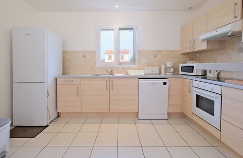 Savignac-les-Eglises House | Le Barradis – Single-storey house with air conditioning and shared pool in Savignac-les-Églises
