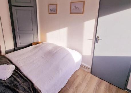 Besancon Apartment | "Le Bisontin", studio cosy au calme, proche de la gare