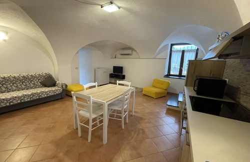 Finale Ligure Cottage | Le Case Del Sole, Rustico 60sqm sea view and private garden, 2.5km from the sea