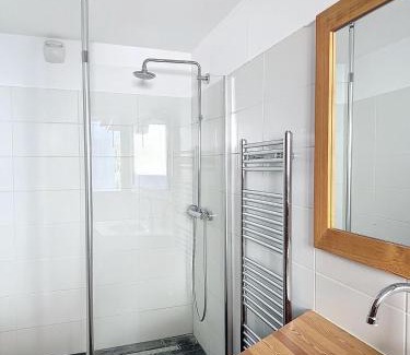 La Salle-les-Alpes Ski Chalet | Le chalet du Bez