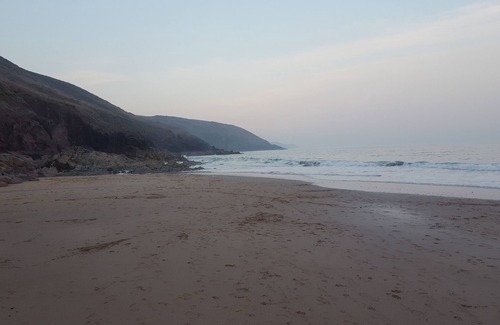 Stackpole Ski Chalet | ' Le Chalet II ' free unlimited wifi