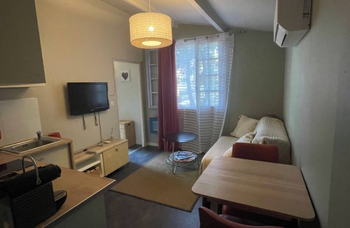 Uchaux Cottage | Le Chalet Uchalien