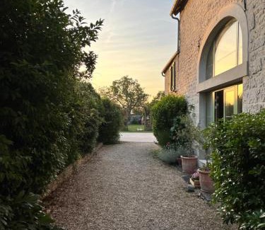 Notre-Dame-de-l'Isle Bed & Breakfast | Le Clos des Vignes