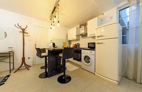 Orly Apartment | Le Cocon- Netflix - 9 min from the airport - Bright