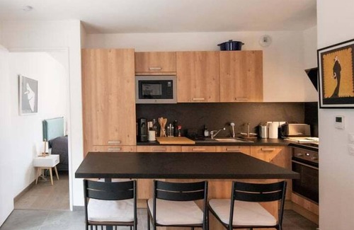 Villette Gare Apartment | Le Cosmo - Premium apartment w/terrace- Part Dieu