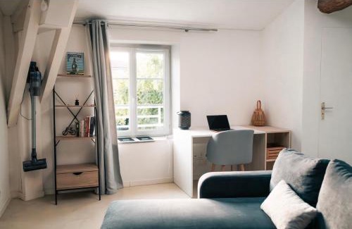 Macon Apartment | Le Cosy