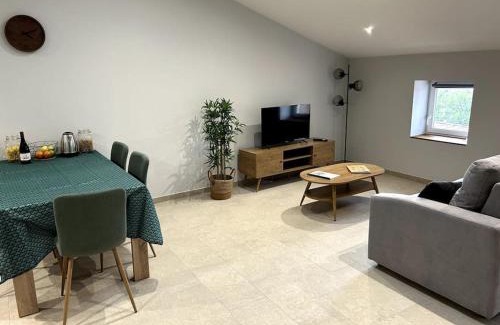 Cessenon-sur-Orb Apartment | Le Cosy Grenier de Pauline et Flo