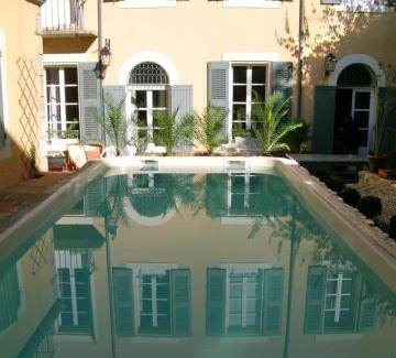 Apt House | Le Couvent