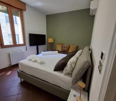 Historic Center Bed & Breakfast | Le Due Torri Sotto Casa
