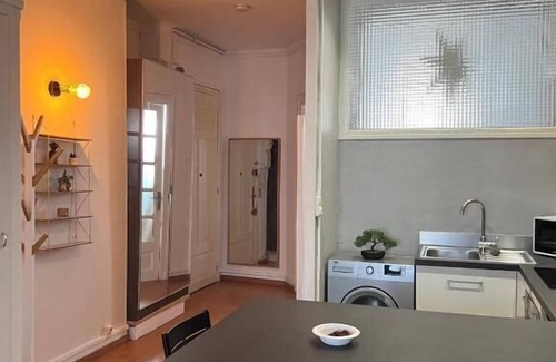 Quartier Chorier-Berriat Apartment | Le Filmophile Spacieux Avec 2 Balcons et Garage Privé