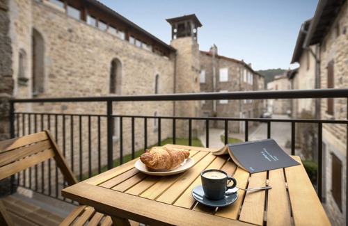 Le Malzieu-Ville House | Le Gîte des Remparts au Cœur de la Cité Médiévale du Malzieu-ville