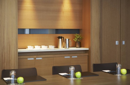 Toronto Entertainment District Apartment | Le Germain Hotel Maple Leaf Square