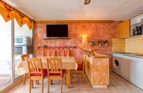 Le Grau-Du-Roi Apartment | Le Grau-du-Roi, apartment with balcony and garage