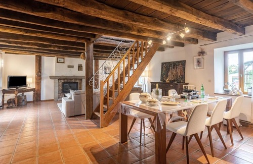 Saint-Martin-des-Pres House | Le Héron Cendré