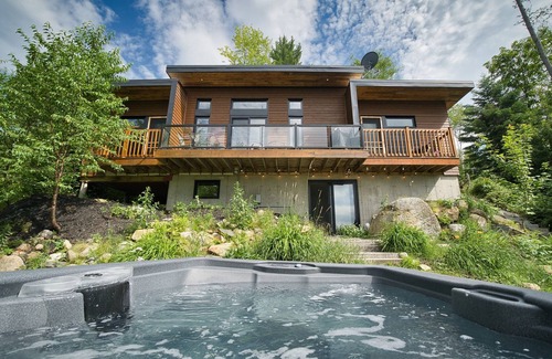Sainte-Emelie-de-L'Energie Cabin | Le Harfang, à St-Émilie-de-L'Énergie, Lanaudière