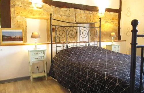 Lurcy-le-Bourg House | "Le Jardin de Zola", Longère XIXème en BOURGOGNE, grand jardin