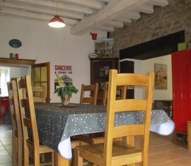 Lurcy-le-Bourg House | "Le Jardin de Zola", Longère XIXème en BOURGOGNE, grand jardin