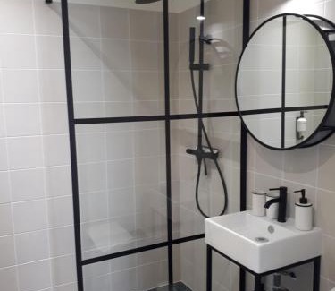 Sud-Gare Apartment | Le Lagon, studio cosy lumineux - proche gare