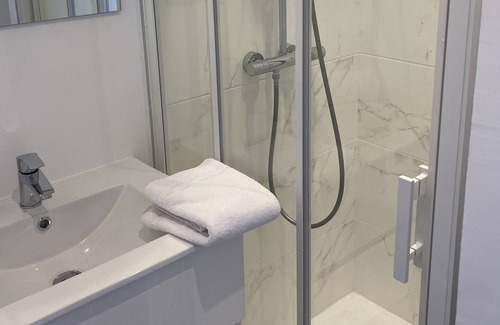 Hennebont Apartment | Le Manoir 1 ★ Studio ★ RDC ★ Lumineux