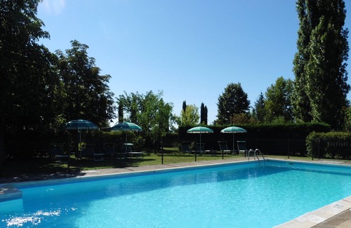 Valiano Apartment | Le Manzinaie - Magic Rose apartment with pool