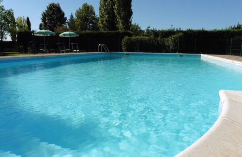 Valiano Apartment | Le Manzinaie - Magic Rose apartment with pool