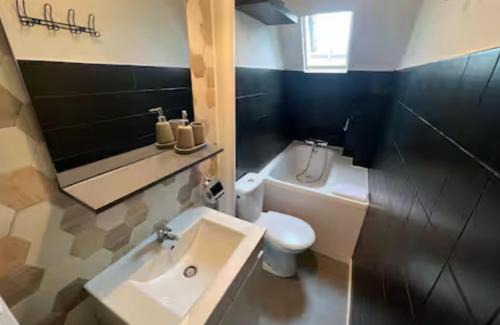 Calais City Center Apartment | Le Marin - Studio au pied du Port - Proche Plage