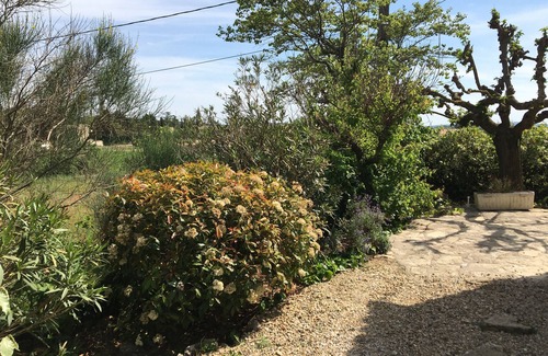 Vagnas House | Le Mazet Déden Avec son Jardin Privé