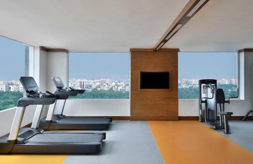 Gachibowli Hotel | Le Meridien Hyderabad