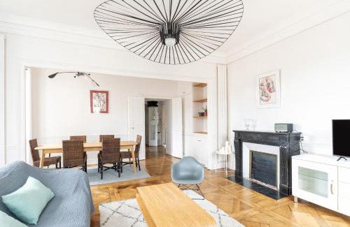 Centre Apartment | LE MONNAIE - Vue Cathédrale