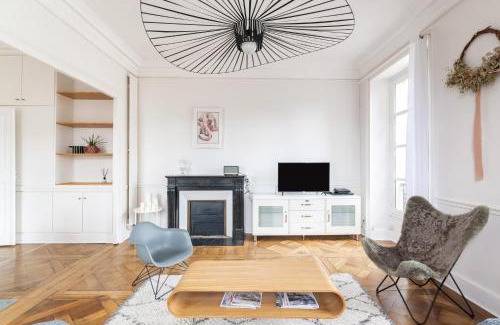 Centre Apartment | LE MONNAIE - Vue Cathédrale