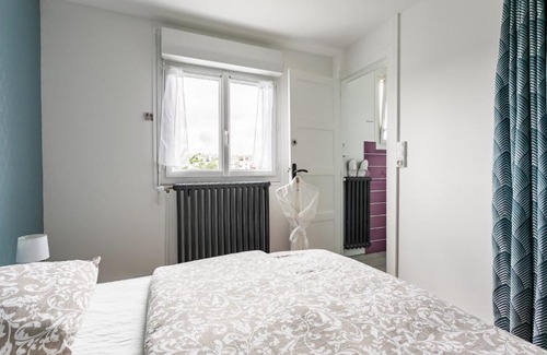 Cimetiere de l'Est Apartment | LE MOUEZY