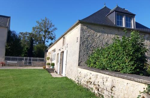 Crouay House | Le Pavillon du Manoir de Conjon