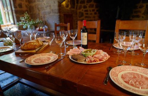 Le Malzieu-Forain Bed & Breakfast | Le petit château du Villard