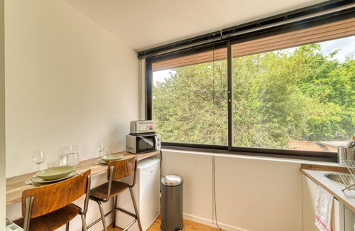 Gerland Apartment | Le Petit Gerland - Agréable à 1 minute du métro B