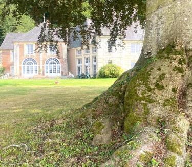 Livarot House | Le Pressoir du Château de Neuville, Piscine & jeux - Famille & Amis