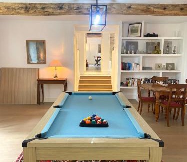 Livarot House | Le Pressoir du Château de Neuville, Piscine & jeux - Famille & Amis