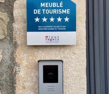 Asnieres-sous-Bois Villa | Le Prieuré: maison de charme proche de Vézelay*