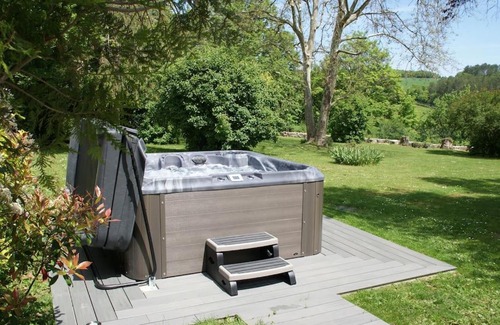 Asnieres-sous-Bois Villa | Le Prieuré: maison de charme proche de Vézelay*