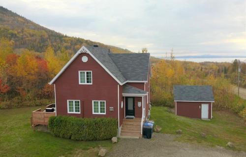 Petite-Riviere-Saint-Francois Ski Chalet | Le Relais de la Martine