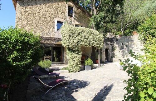 Fontaine-de-Vaucluse Cottage | Le refuge - A great holiday rental in Fontaine de Vaucluse near the Luberon