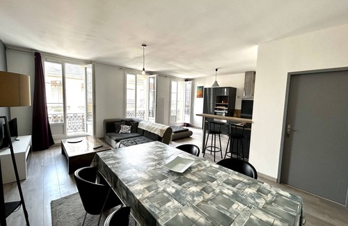 Rochefort Apartment | Le République 8 - Apartment in the city center & close to the thermal baths
