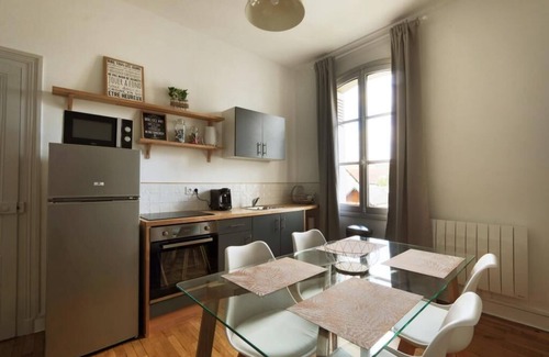 La Fuye-Velpeau Apartment | Le Ronsardien - Quiet, comfortable apartment