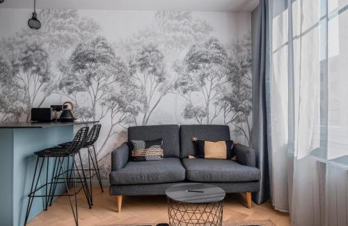 Zola - Pressense Apartment | Le Saint Anne Charming 2-Person Apartment near Part Dieu