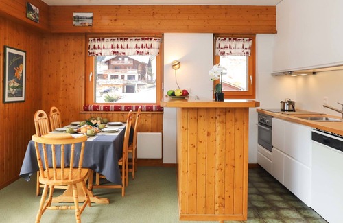 Champex-Lac Apartment | Le Sporting 213 by Interhome